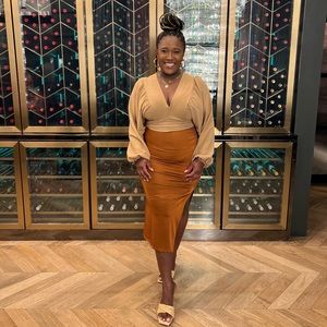 Woven Tie Front Oversized Sleeve Crop Top